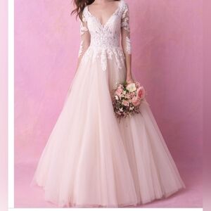 Allure Romance Wedding Dress,Size:8